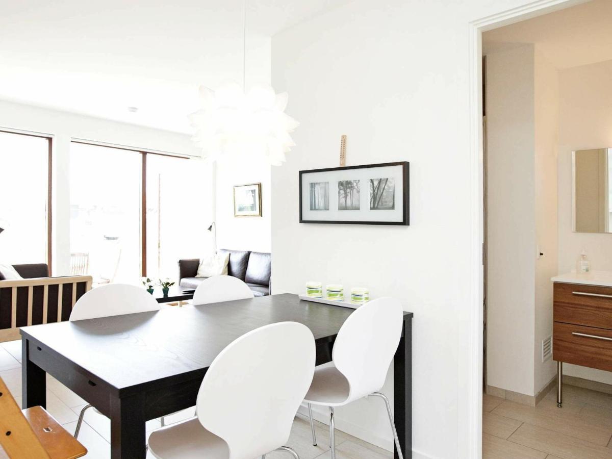 Apartment 4 Person In